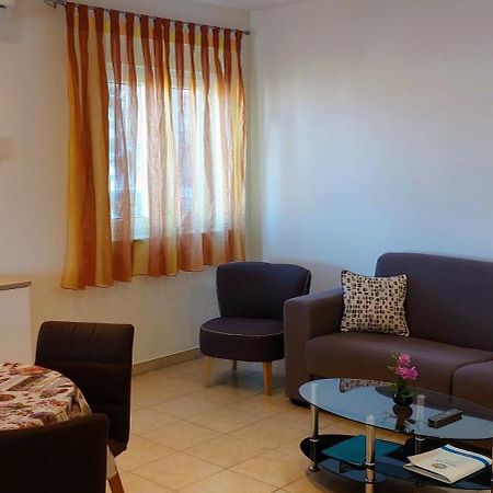 Adriana Apartment مالي لوشينغْ المظهر الخارجي الصورة