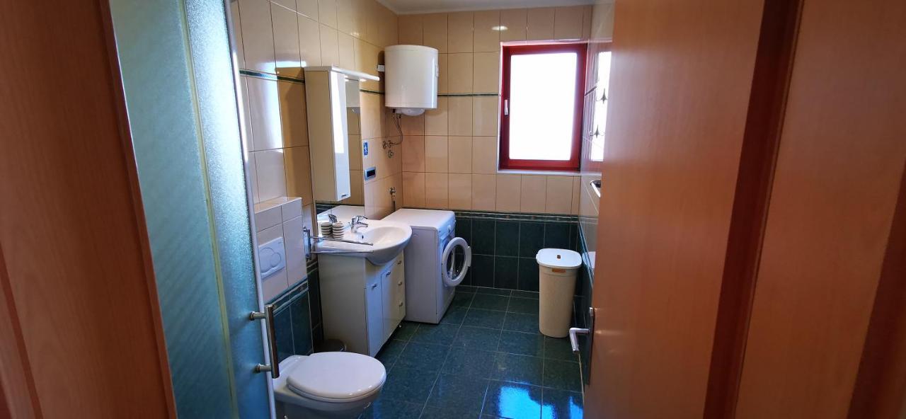 Adriana Apartment مالي لوشينغْ المظهر الخارجي الصورة